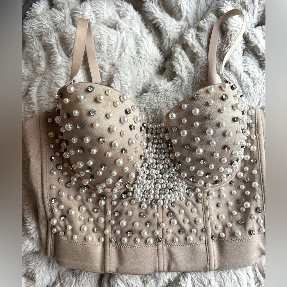 Windsor sparkle and Pearl top